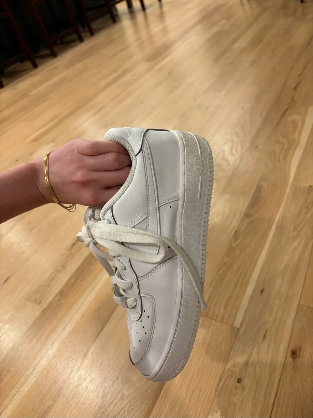 White Nike Airforce One Sneakers - Classic Style